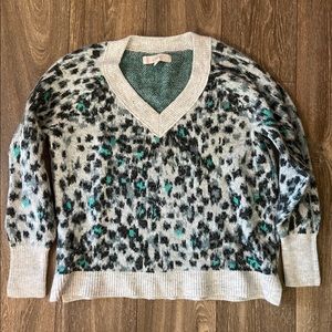 NWOT Ann Taylor LOFT leopard print v-neck pullover sweater - size small